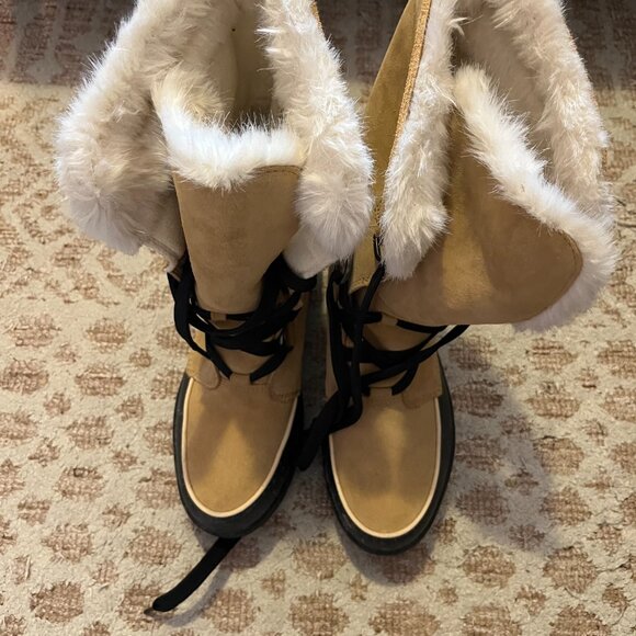 Sorel TIVOLI Winter Boots - Picture 2 of 5